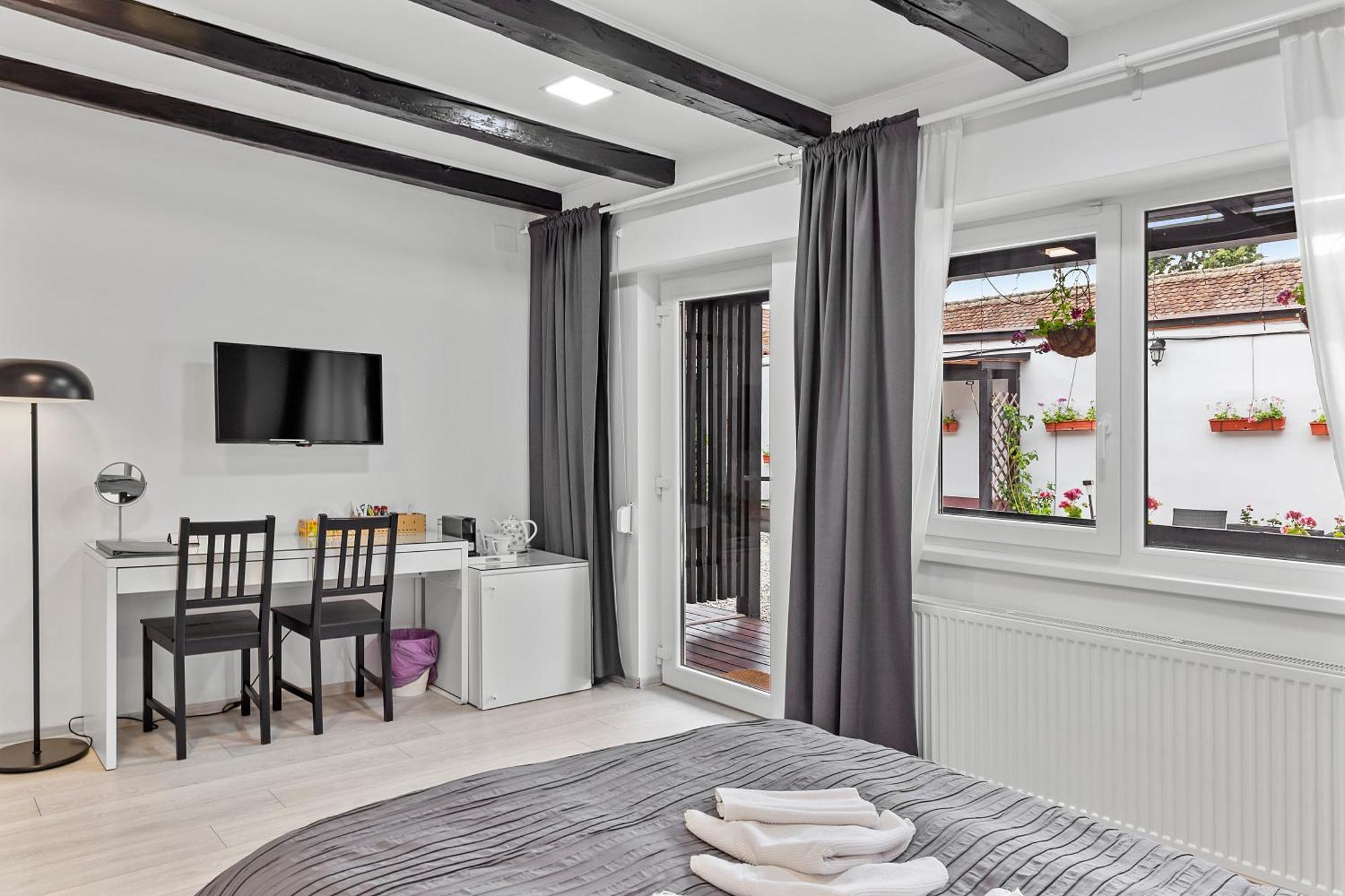 Pensiunea Alina "Adults Only" Sibiu Exterior foto